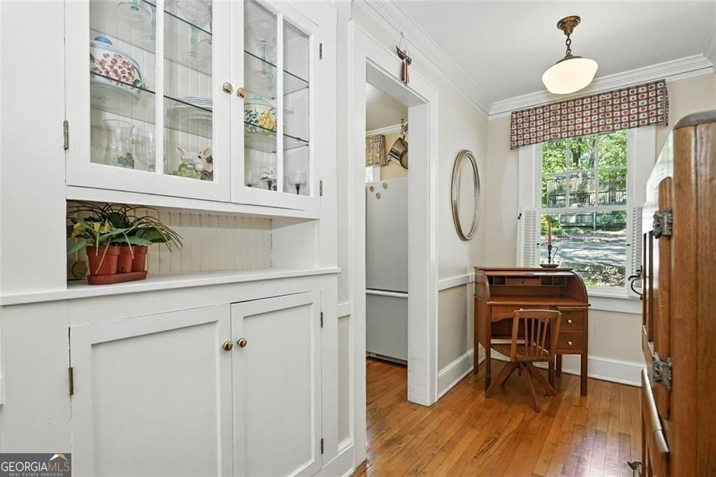 PEACHTREE HEIGHTS - Residential