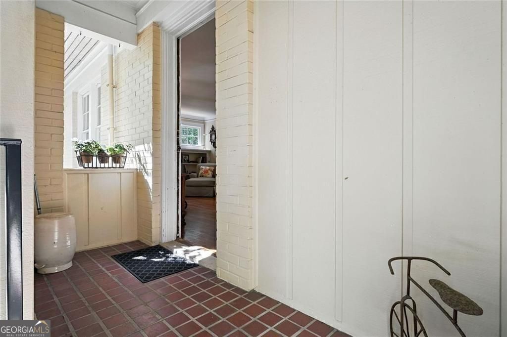 PEACHTREE HEIGHTS - Residential