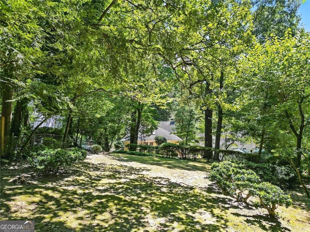172 Lindbergh DR NE