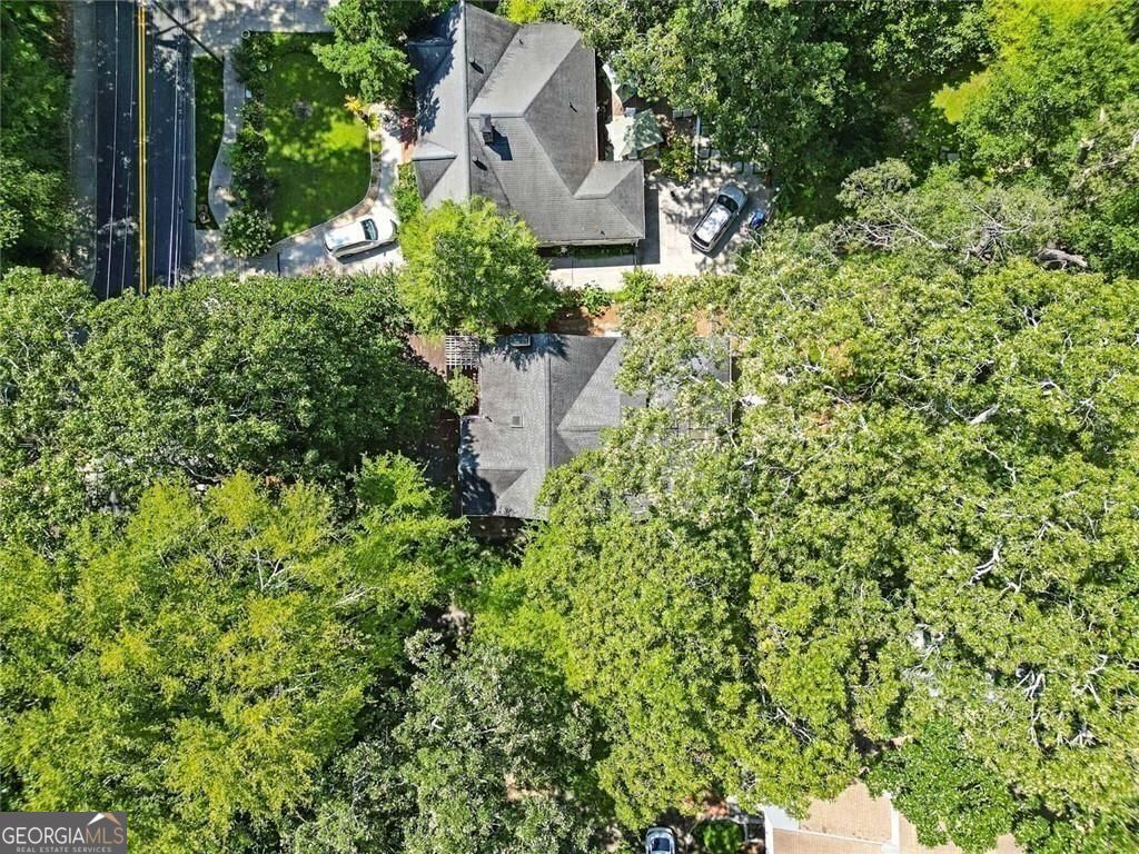 PEACHTREE HEIGHTS - Residential