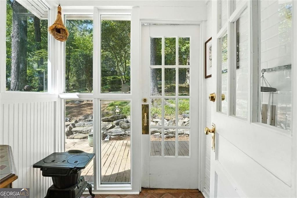 PEACHTREE HEIGHTS - Residential