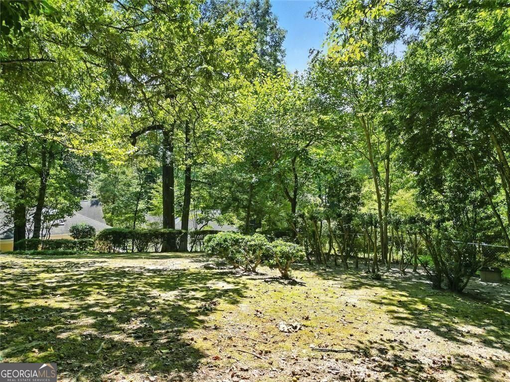 PEACHTREE HEIGHTS - Residential