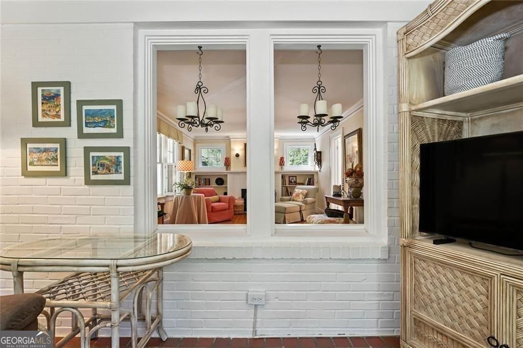 PEACHTREE HEIGHTS - Residential