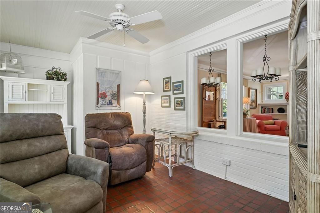PEACHTREE HEIGHTS - Residential