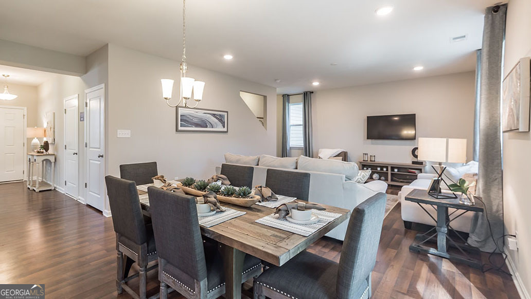 210 Bullock Pass