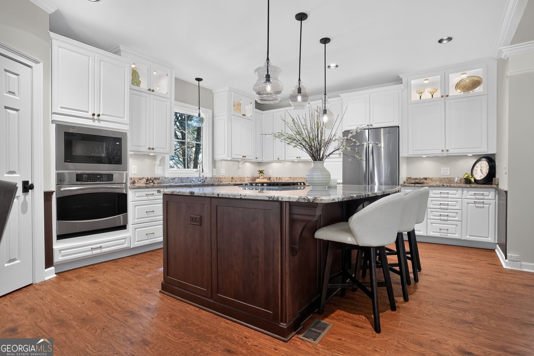 4240 Berkeley View DR