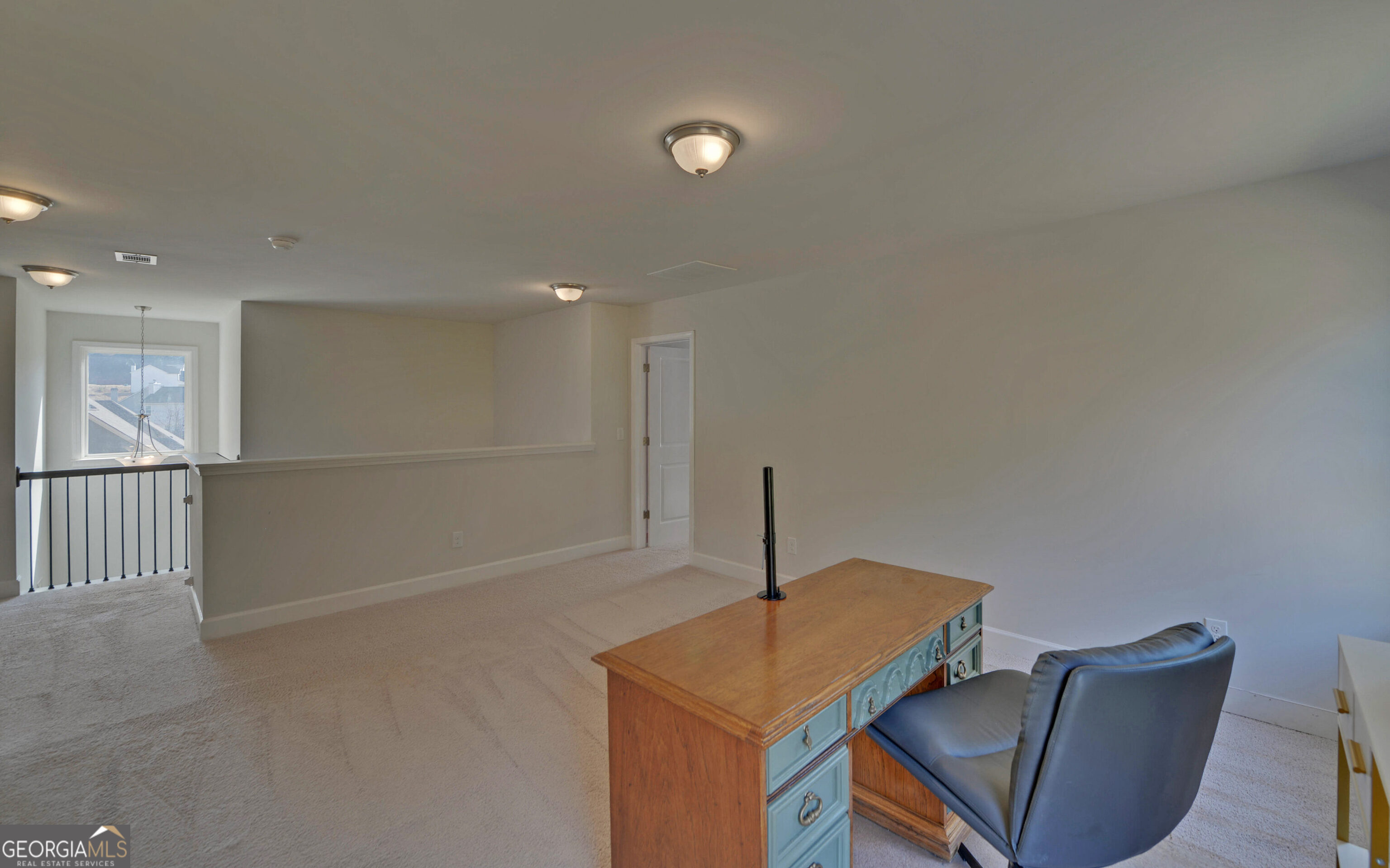 Huntington Manor - Residential