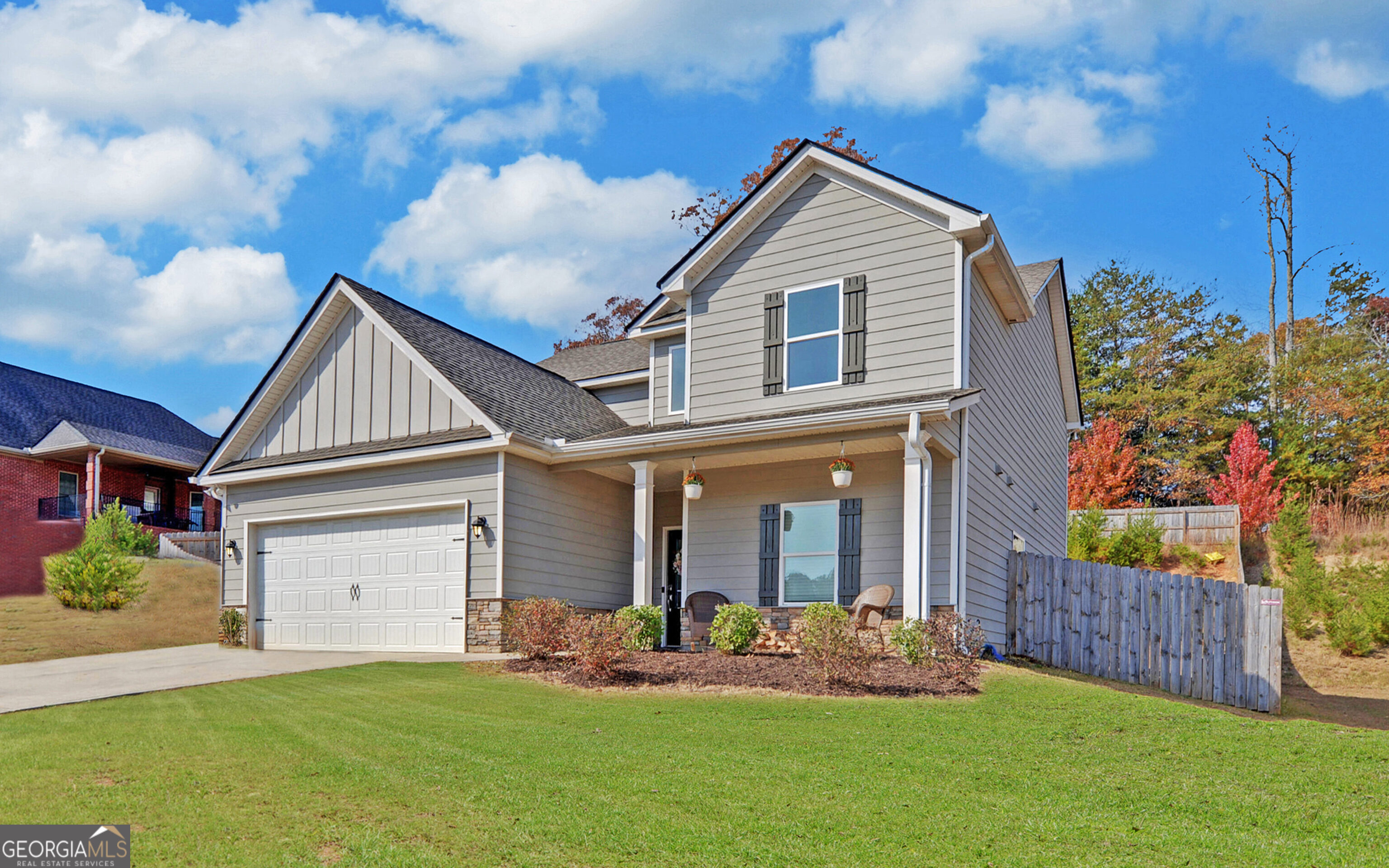 241 Huntington Manor CT