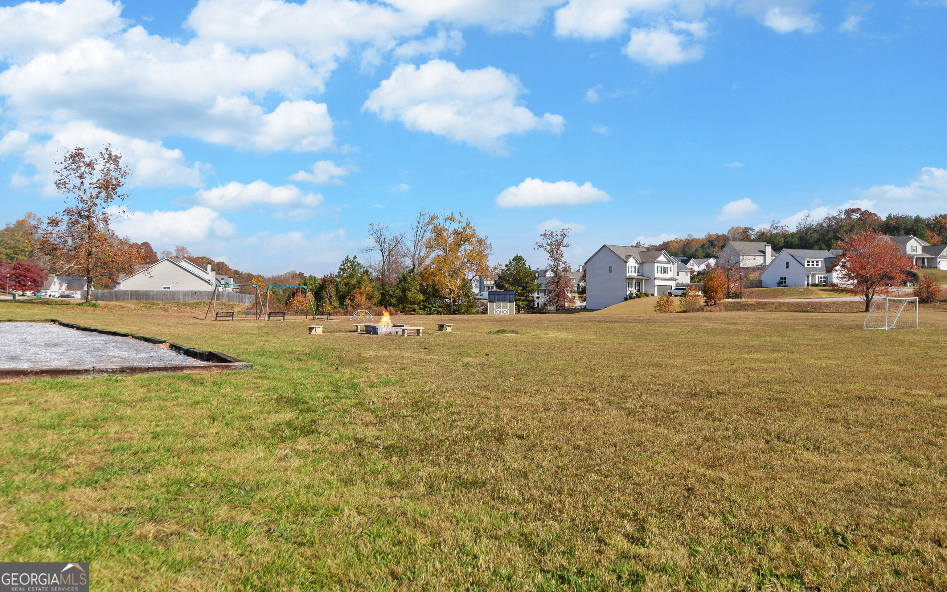 Huntington Manor - Residential