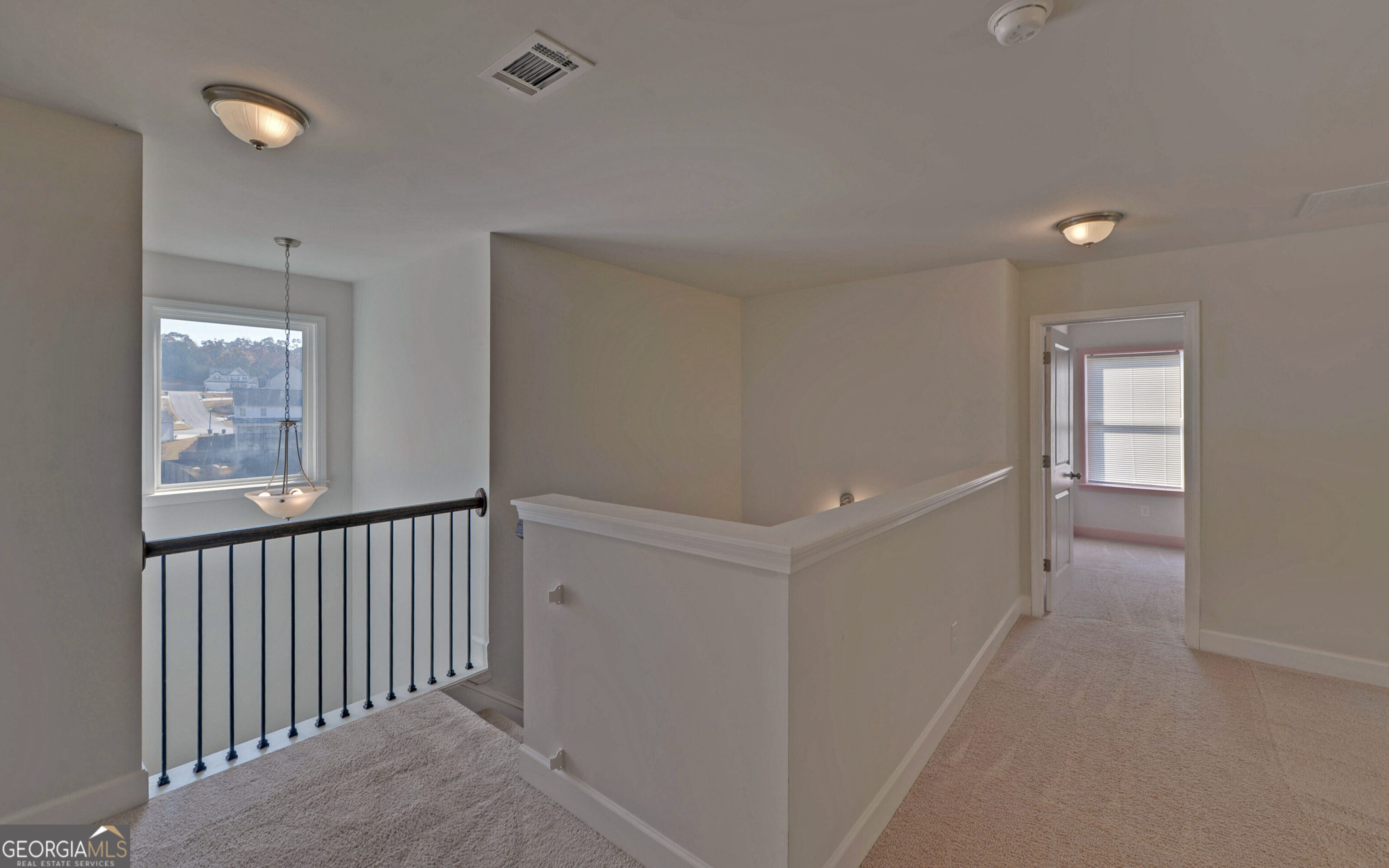 Huntington Manor - Residential