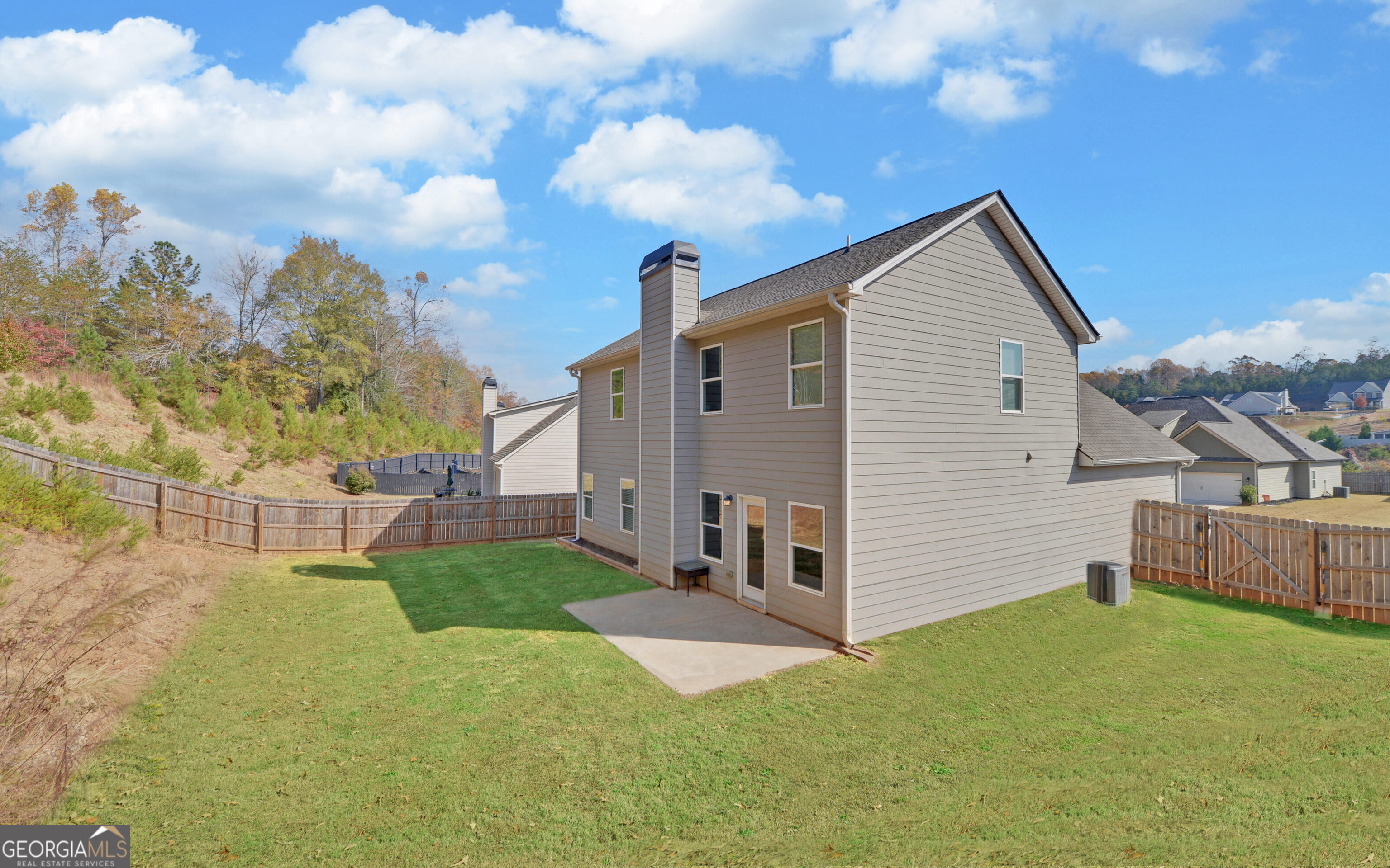 Huntington Manor - Residential