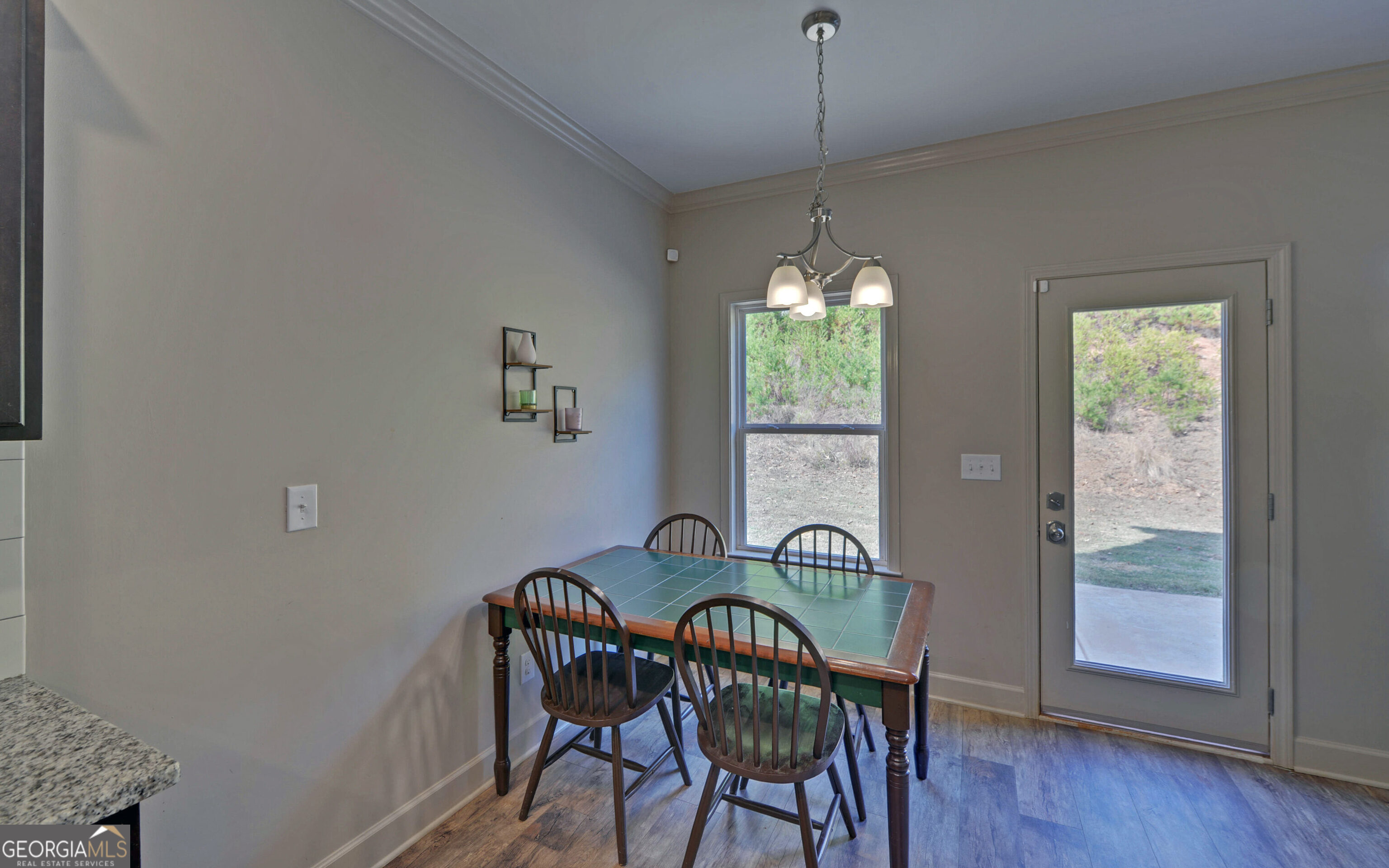 Huntington Manor - Residential