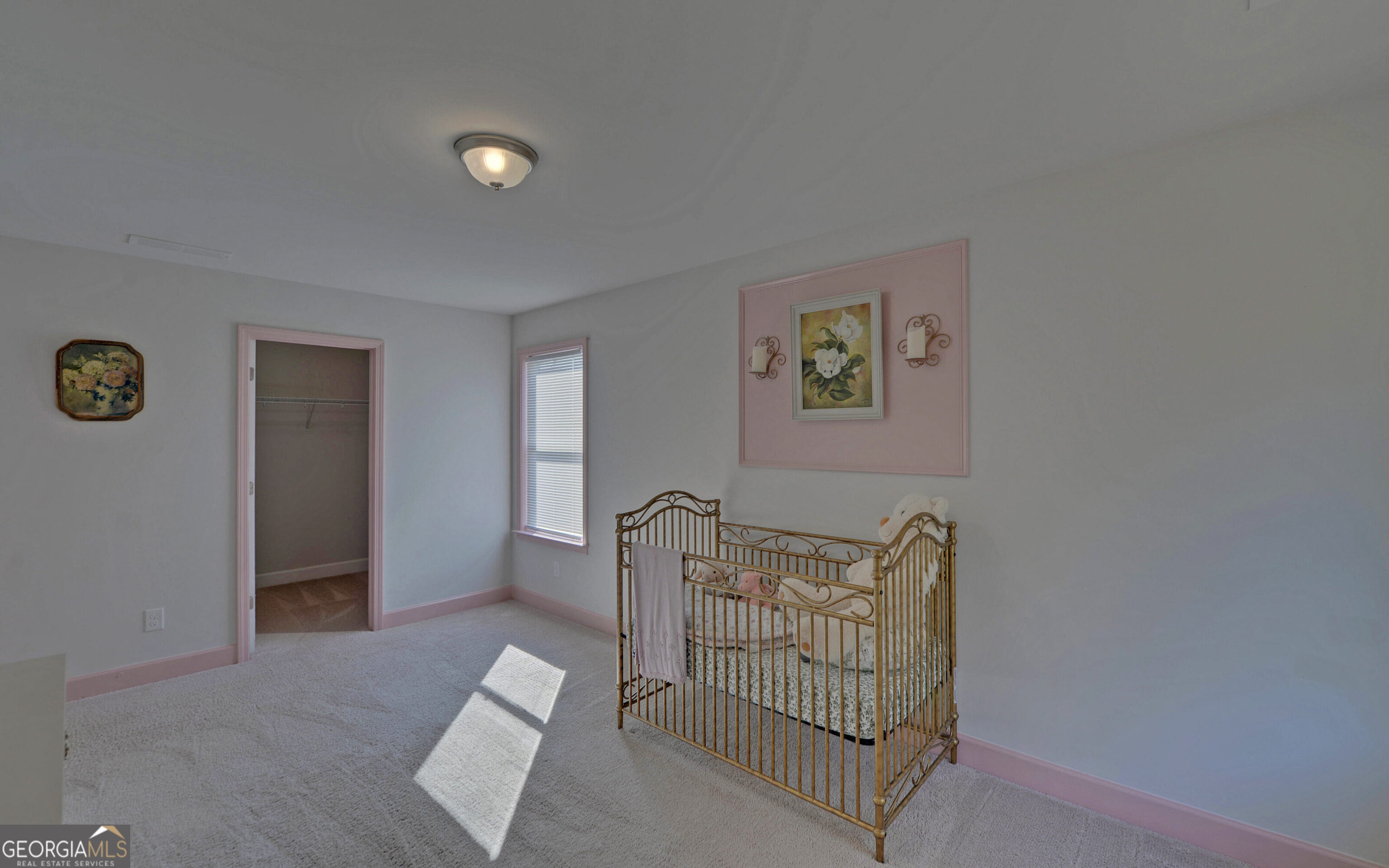 Huntington Manor - Residential