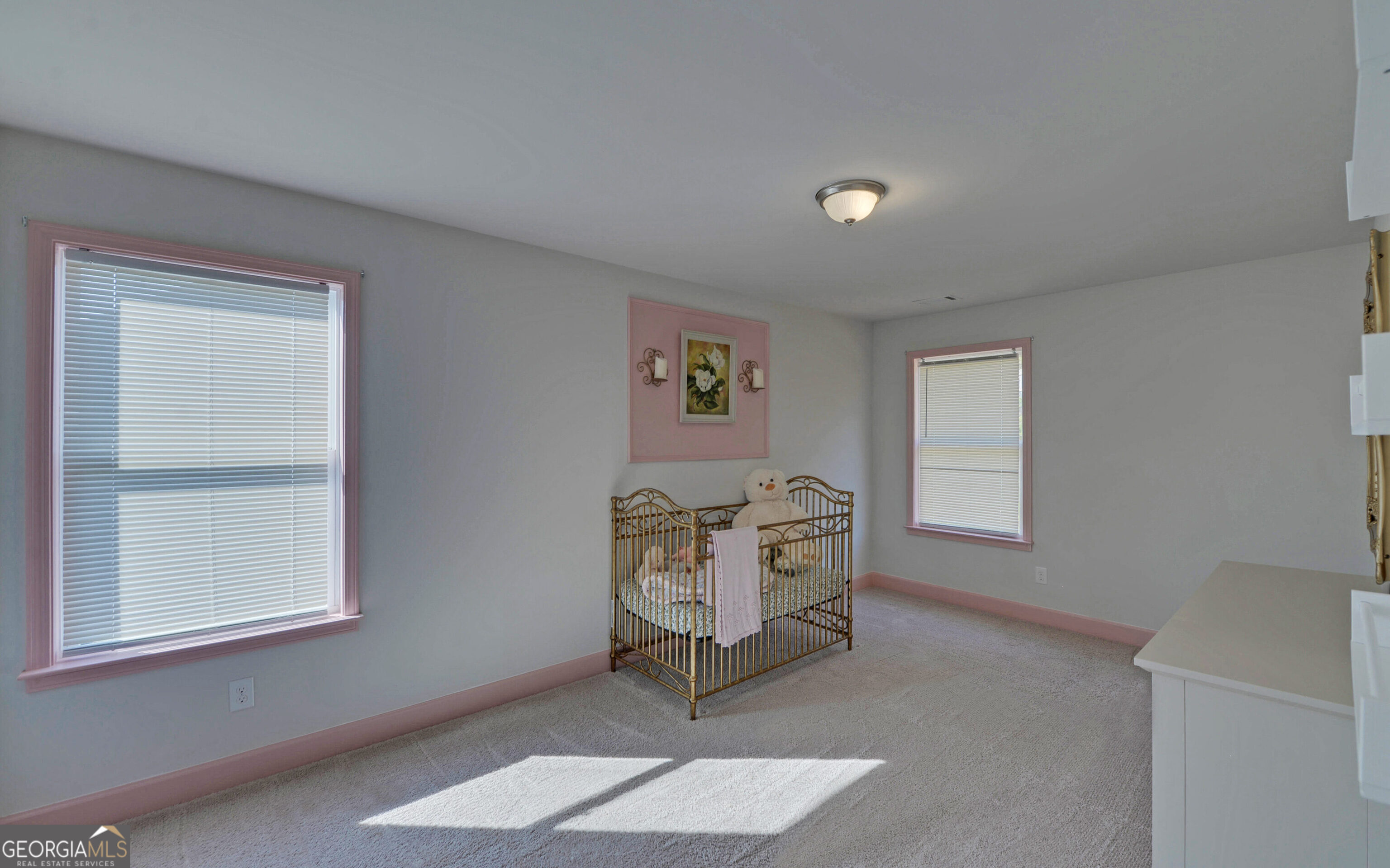 Huntington Manor - Residential