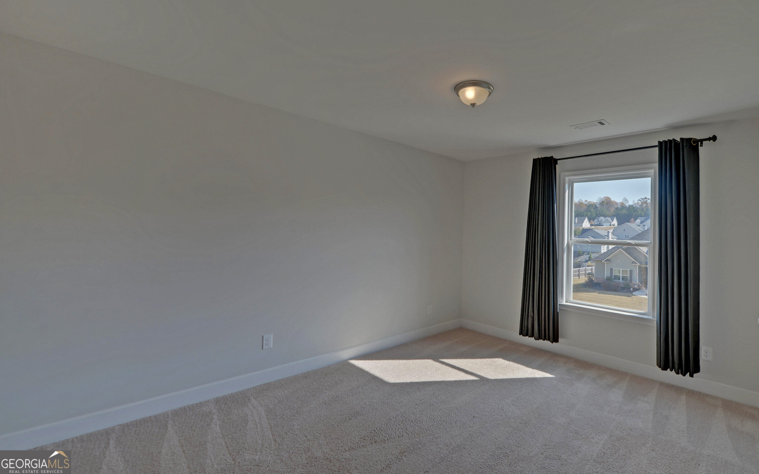 Huntington Manor - Residential