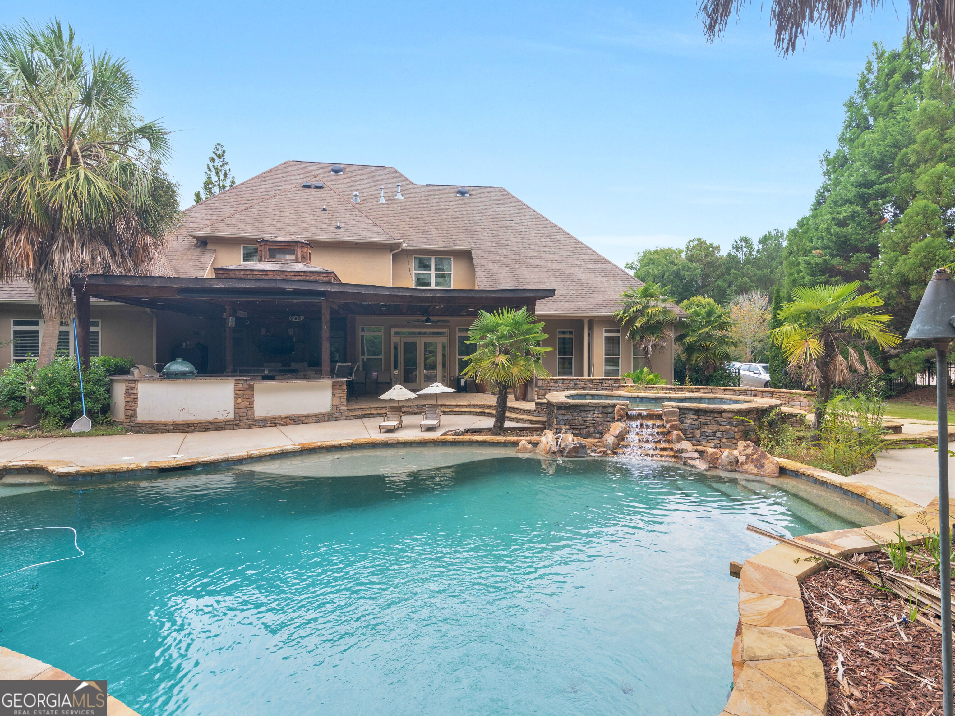 105 Whitestone DR