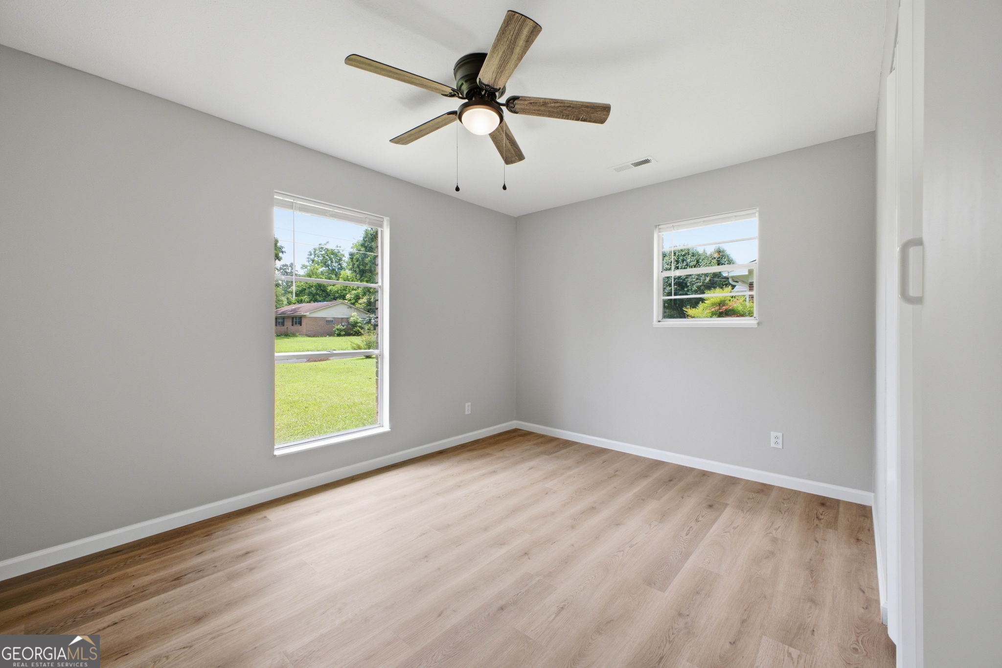 19 Lindsey DR NW