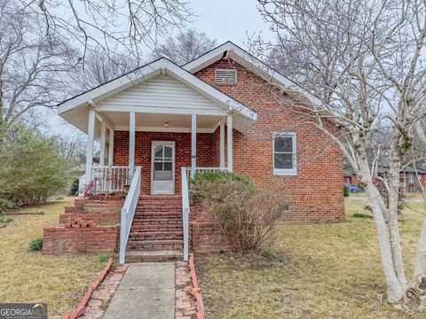 Photo of 66 Ash Street NE, Rome, GA 30161 (MLS # 10678340)