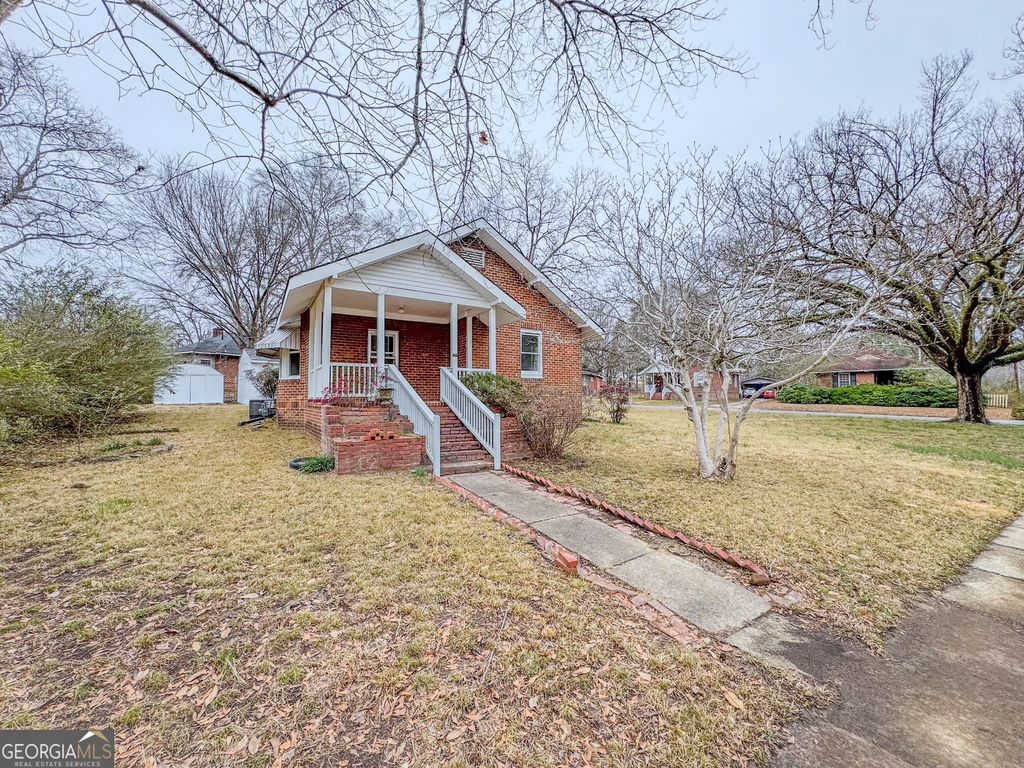 Photo of 66 Ash Street NE, Rome, GA 30161 (MLS # 10678340)