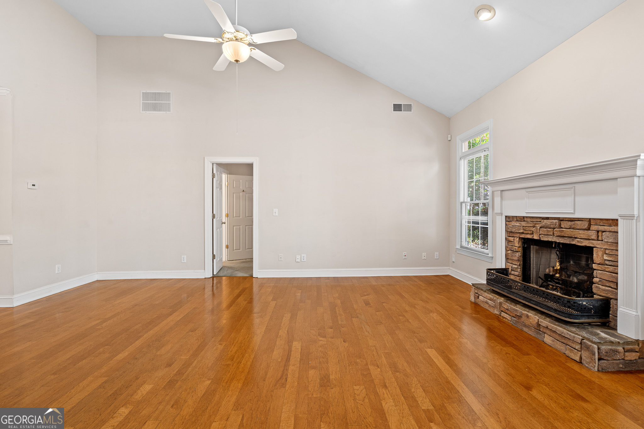 Peachtree City, Georgia 30269, United States, 2 Bedrooms Bedrooms, ,2 BathroomsBathrooms,Residential,Active,210875