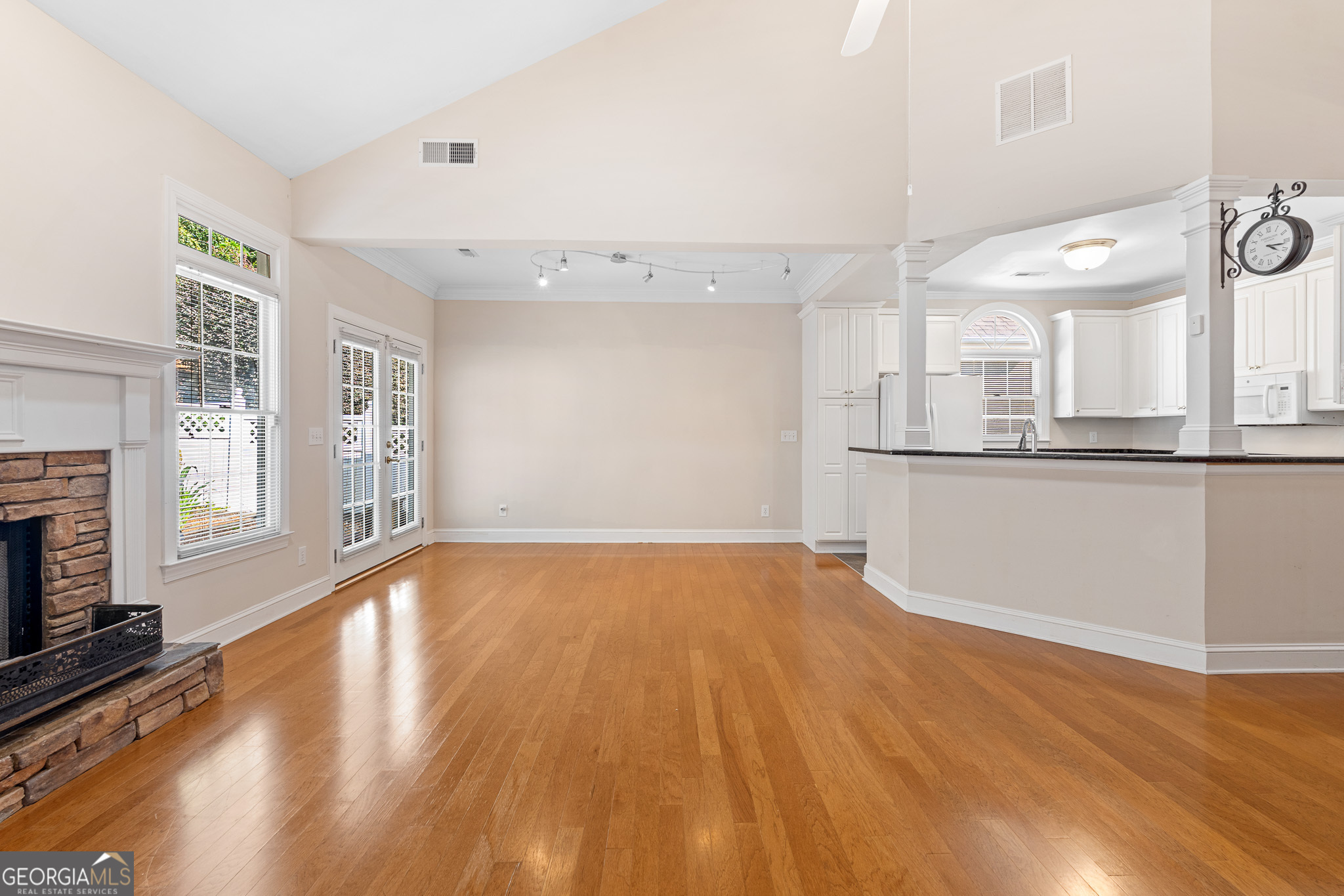 Peachtree City, Georgia 30269, United States, 2 Bedrooms Bedrooms, ,2 BathroomsBathrooms,Residential,Active,210875