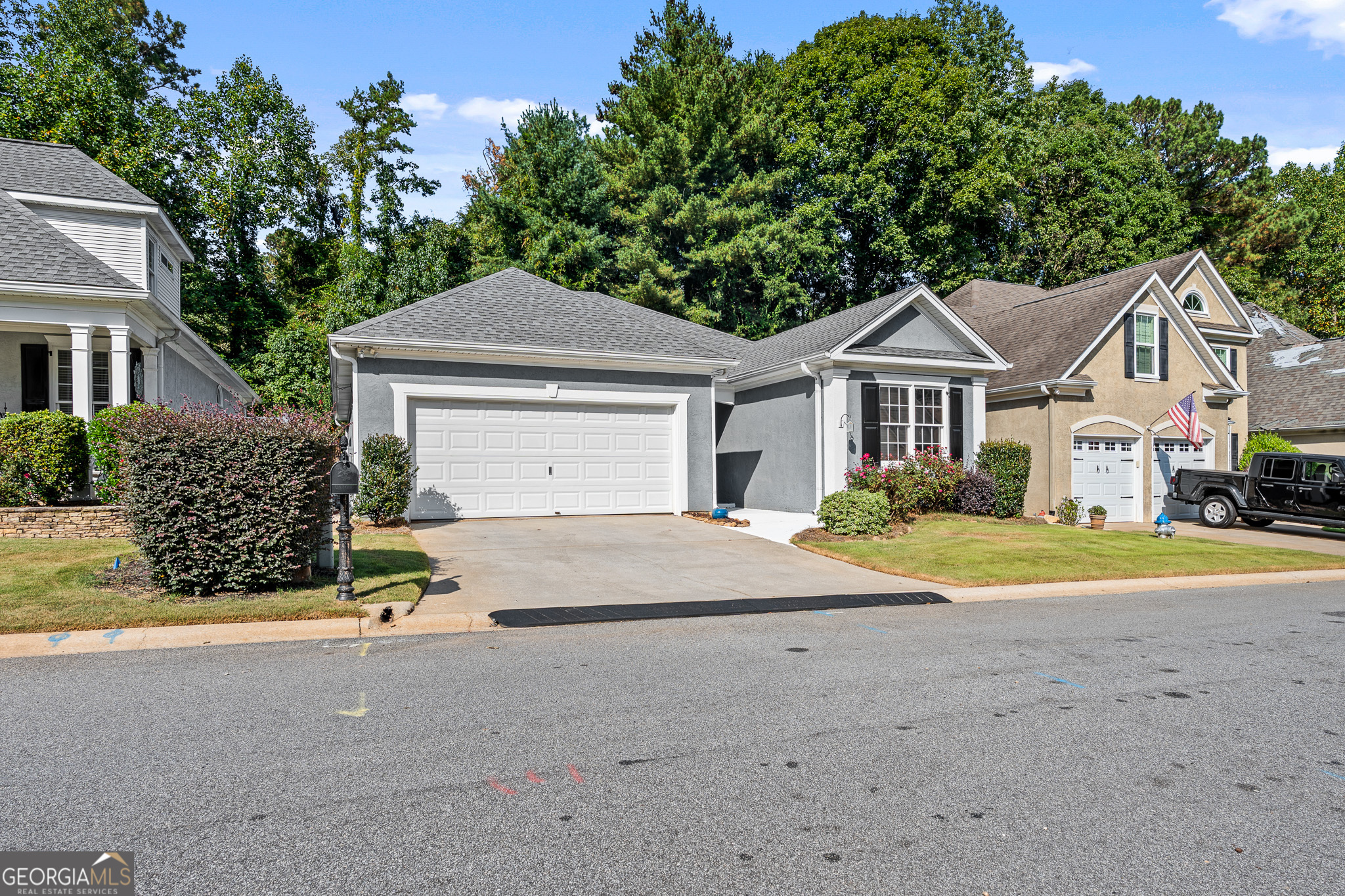 208 Riviera CT