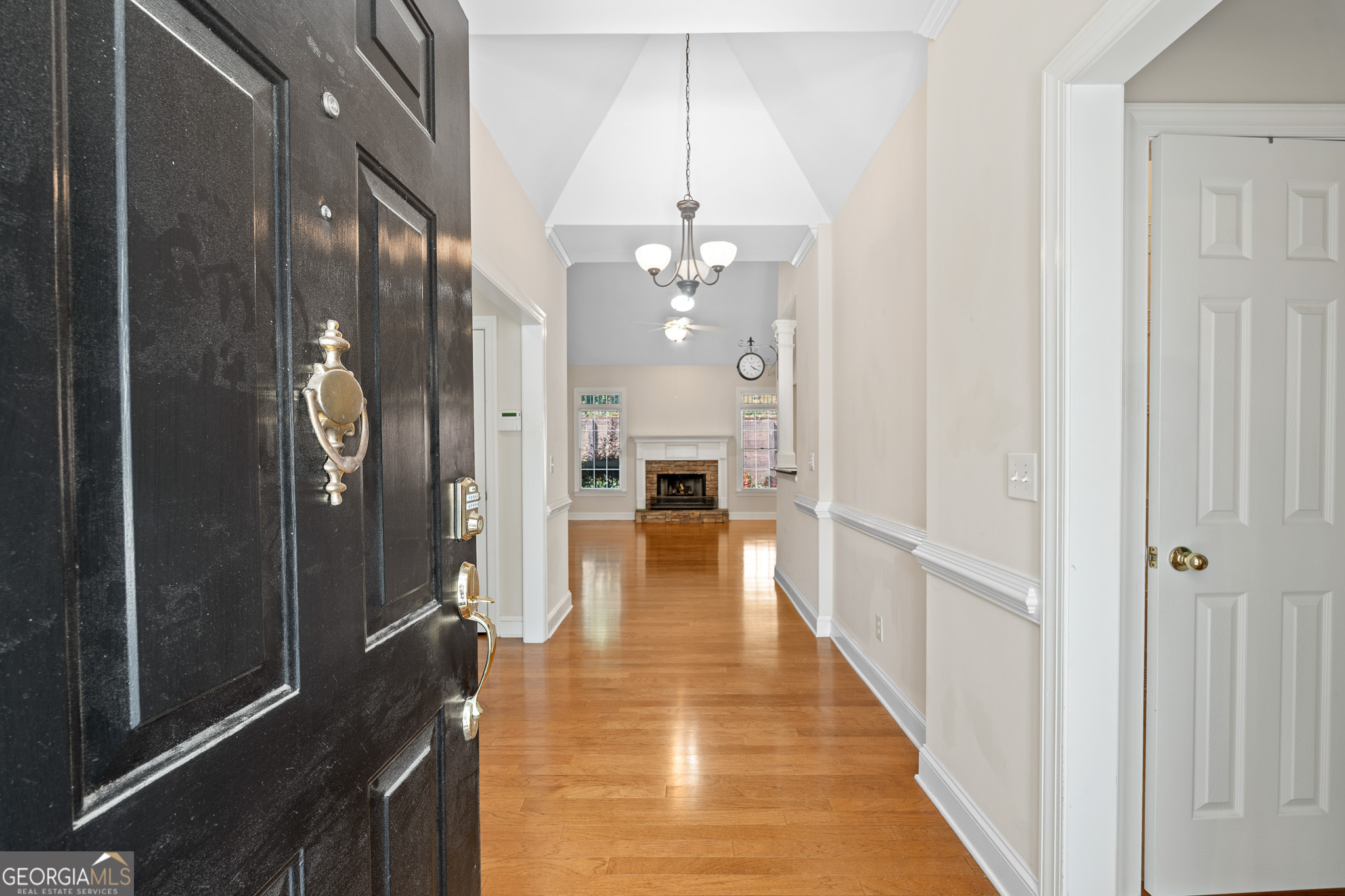 208 Riviera CT