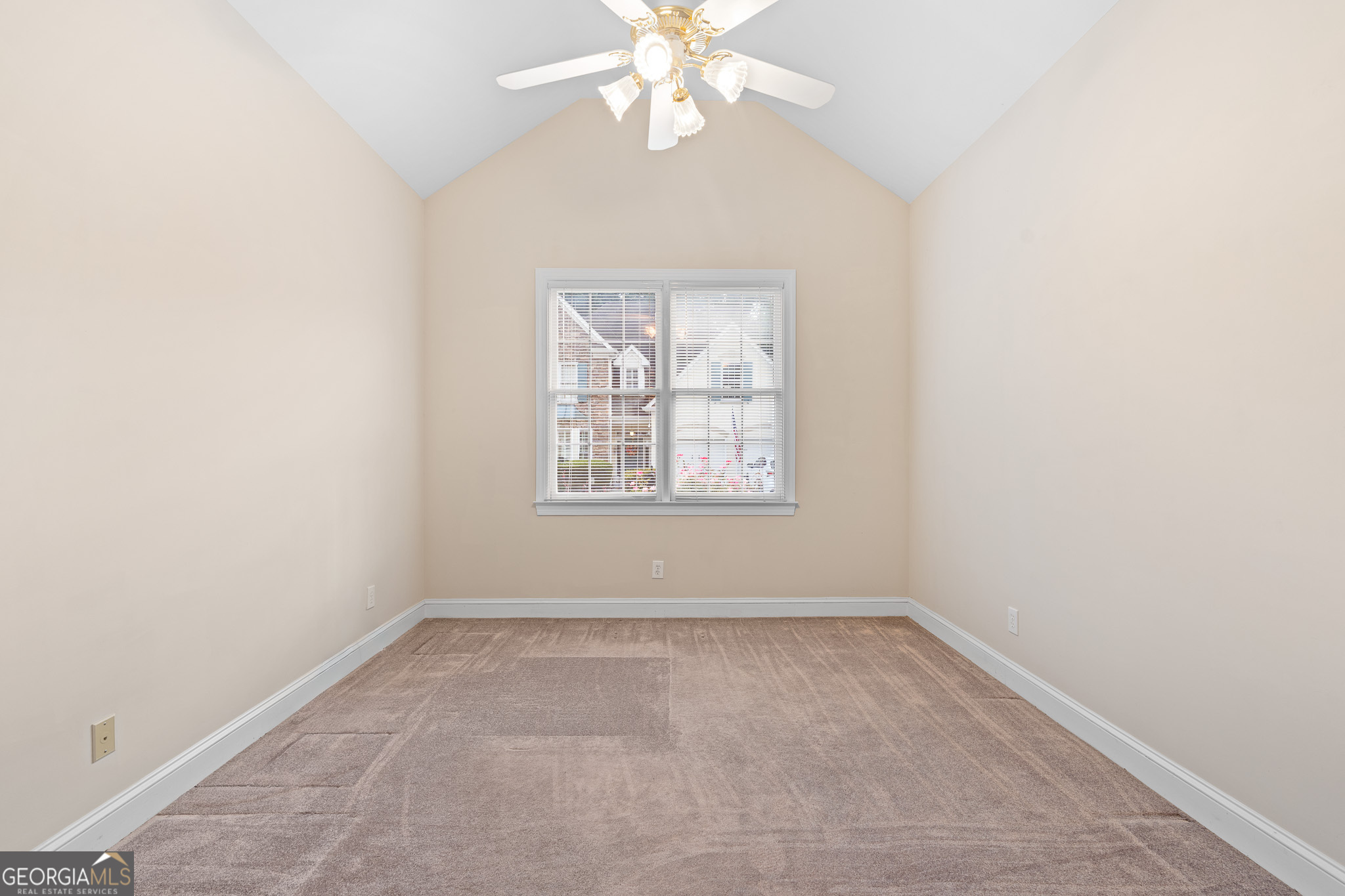 Peachtree City, Georgia 30269, United States, 2 Bedrooms Bedrooms, ,2 BathroomsBathrooms,Residential,Active,210875