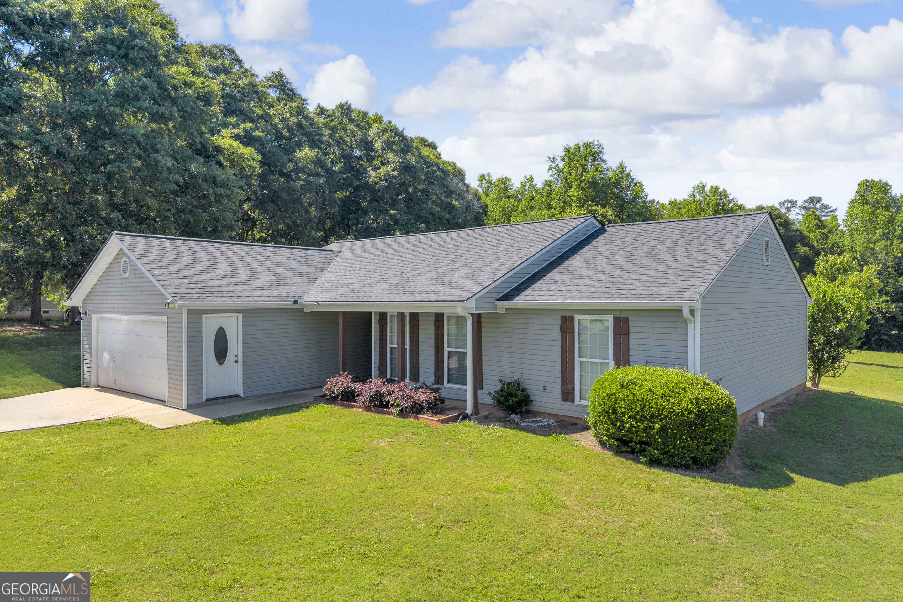 163 Ridgeland DR