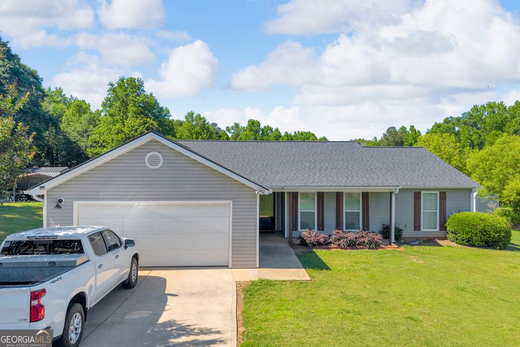 Photo of 163 Ridgeland Drive, Maysville, GA 30558 (MLS # 10767631)