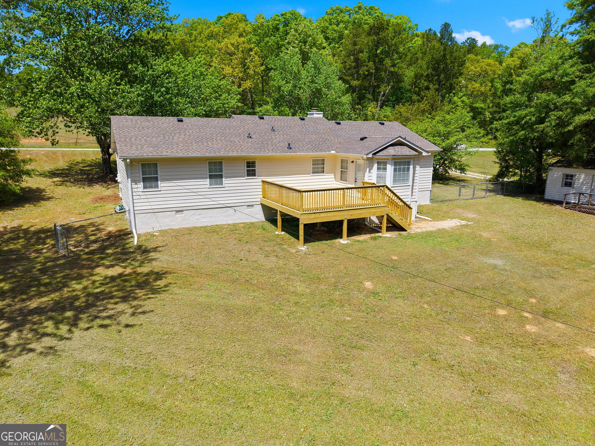 145 Ellis RD