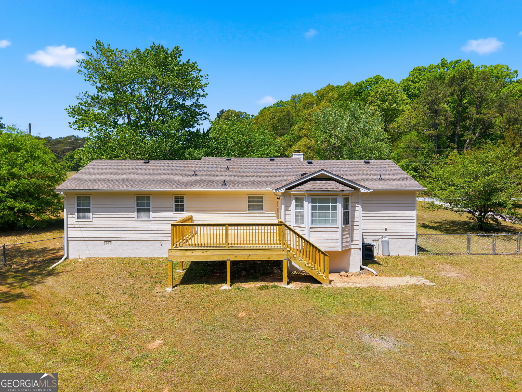 145 Ellis RD