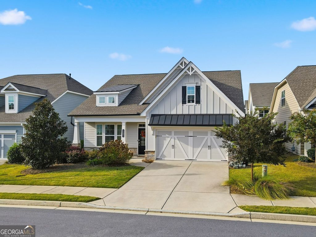 Photo of 707 Evergreen Lane, Canton, GA 30114 (MLS # 10698242)