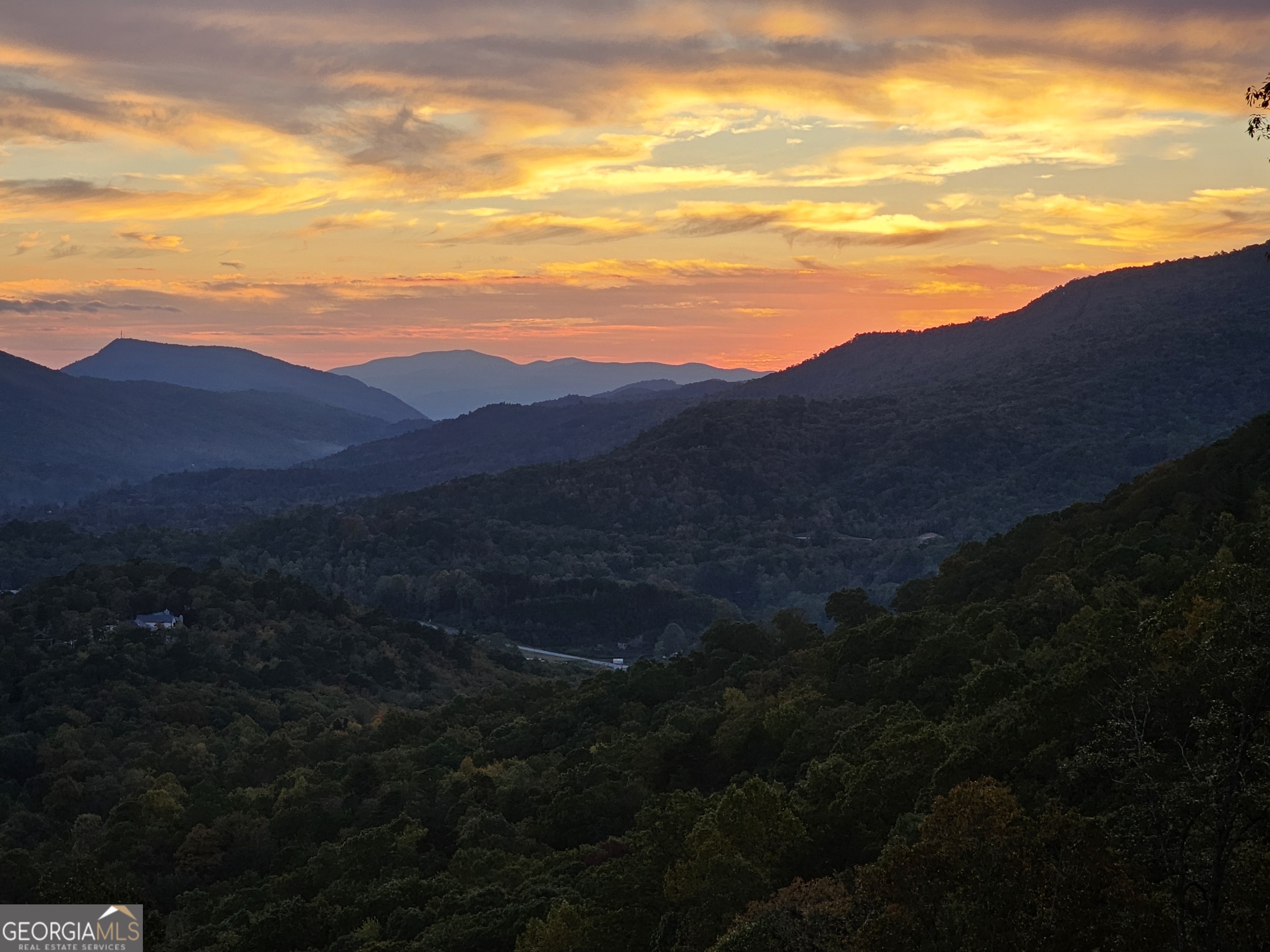 620 Falling Creek TRL