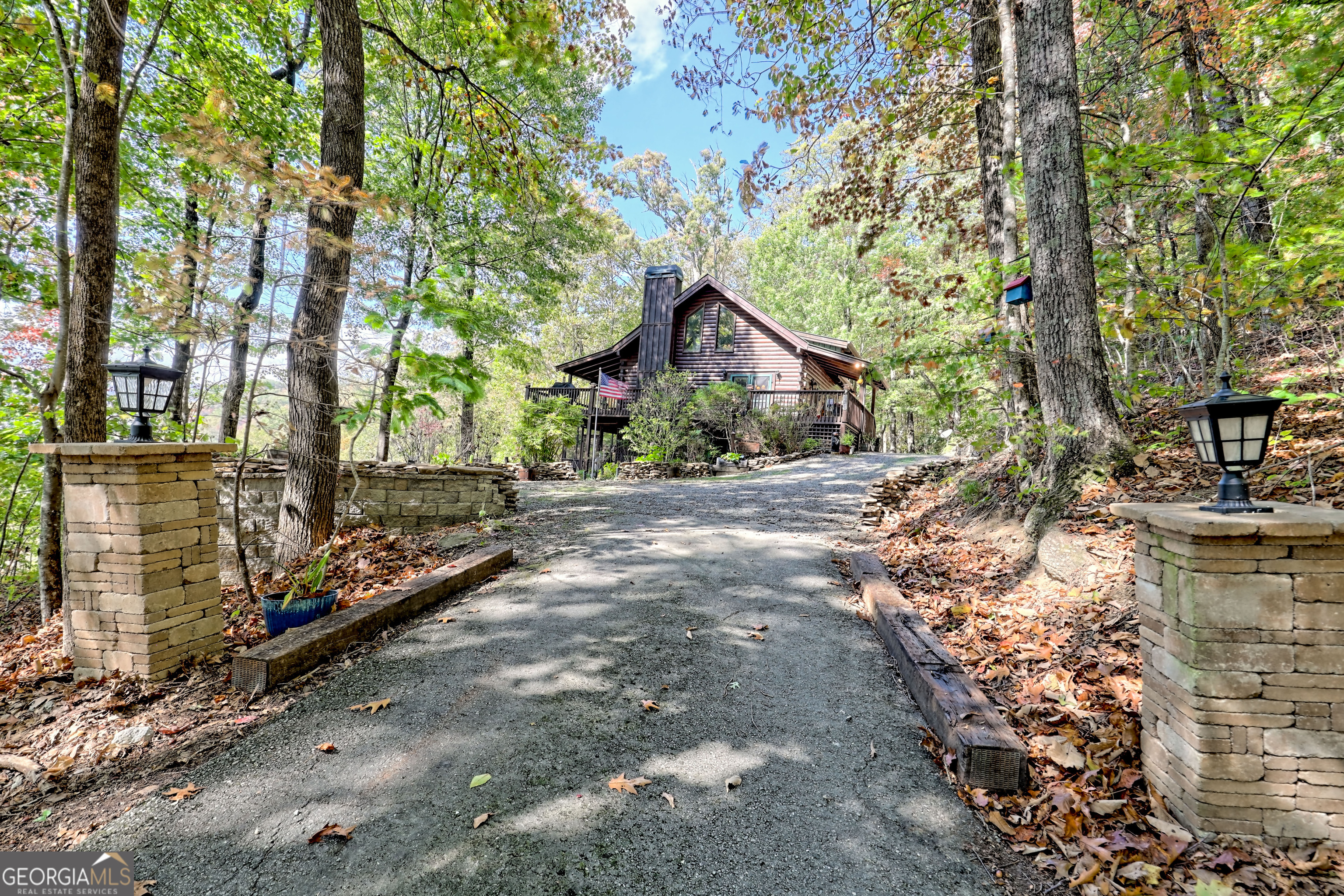 620 Falling Creek TRL