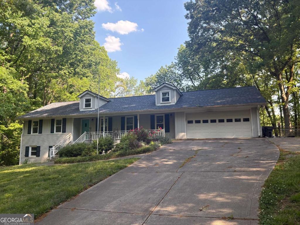 Photo of 3988 Valley Park Drive, Lilburn, GA 30047 (MLS # 10742927)