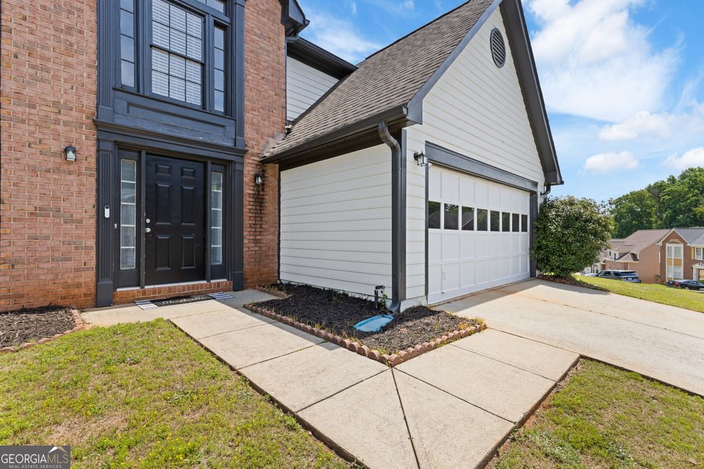 Photo of 1968 Wedgewood Drive, Stone Mountain, GA 30088 (MLS # 10763338)