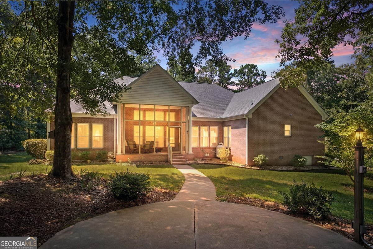 100 Laurelwood DR