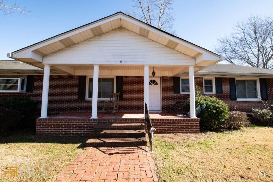 Don't miss this Ranch-style home in a level, oversized, corner lot in Winder! The oversized lot gives you lots of privacy and the quiet neighborhood gives you a nice place to relax in your spacious backyard. The large building in the backyard allows room for extra storage or work area. This home is close to restaurants and schools. With a 3-bedroom and 2-full bathroom, this house is being sold "as-is". Our seller is willing to give flooring allowance. Send an OFFER NOW! This won't last long.