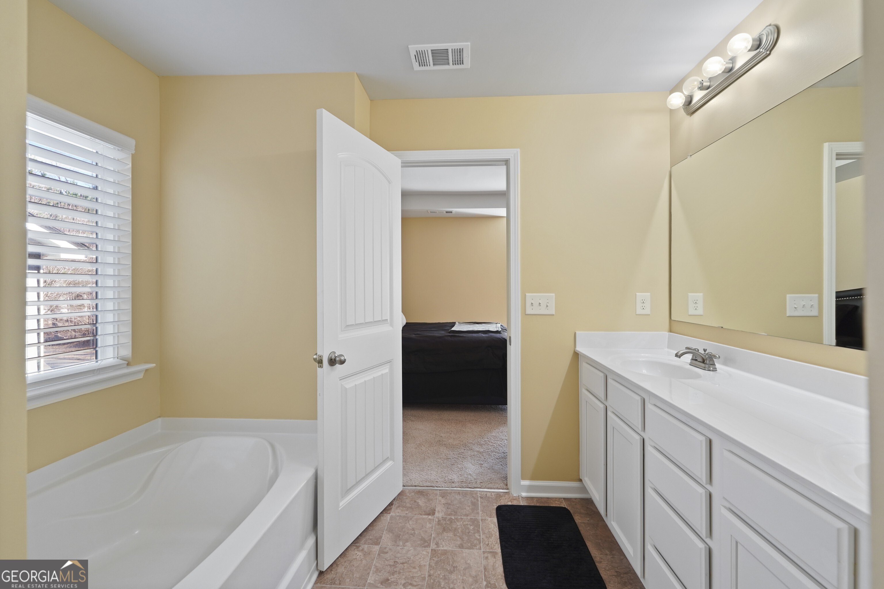 Canton, Georgia 30115, United States, 4 Bedrooms Bedrooms, ,4 BathroomsBathrooms,Residential,Pending,20717