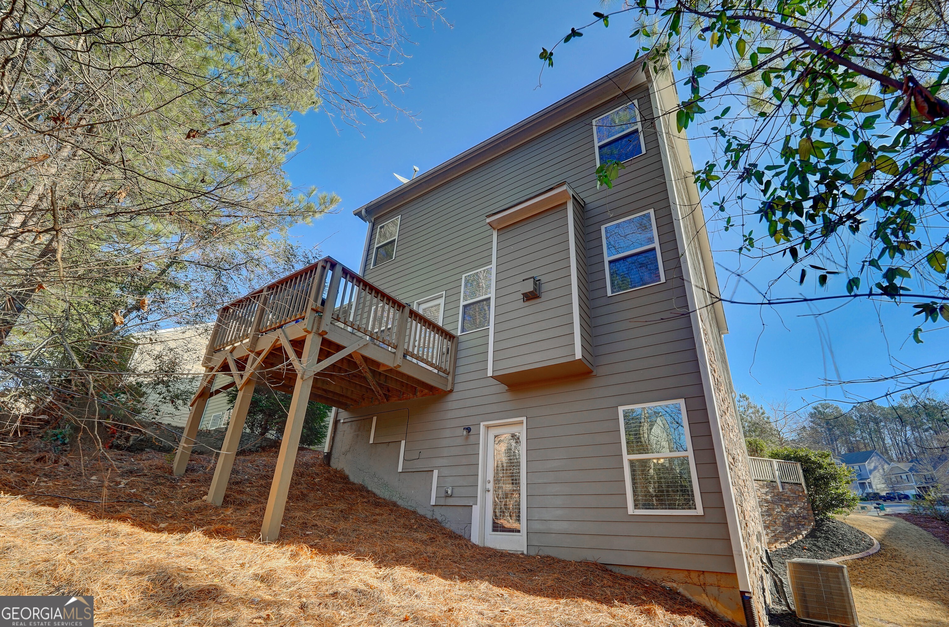 Canton, Georgia 30115, United States, 4 Bedrooms Bedrooms, ,4 BathroomsBathrooms,Residential,Pending,20717