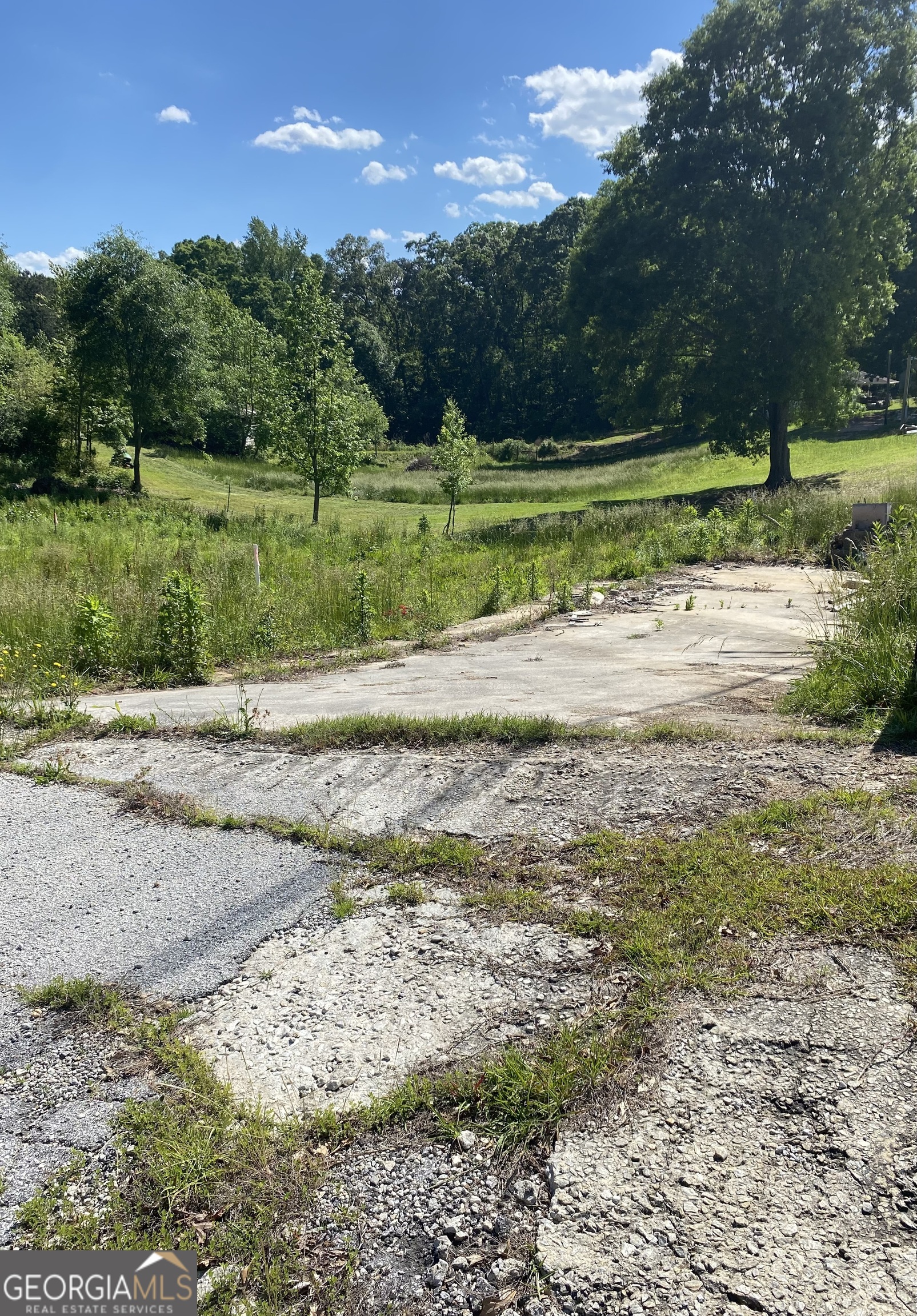 1662 Carnes Creek RD