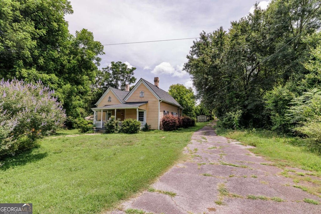 Photo of 48 Georgia Avenue, Comer, GA 30629 (MLS # 10791371)