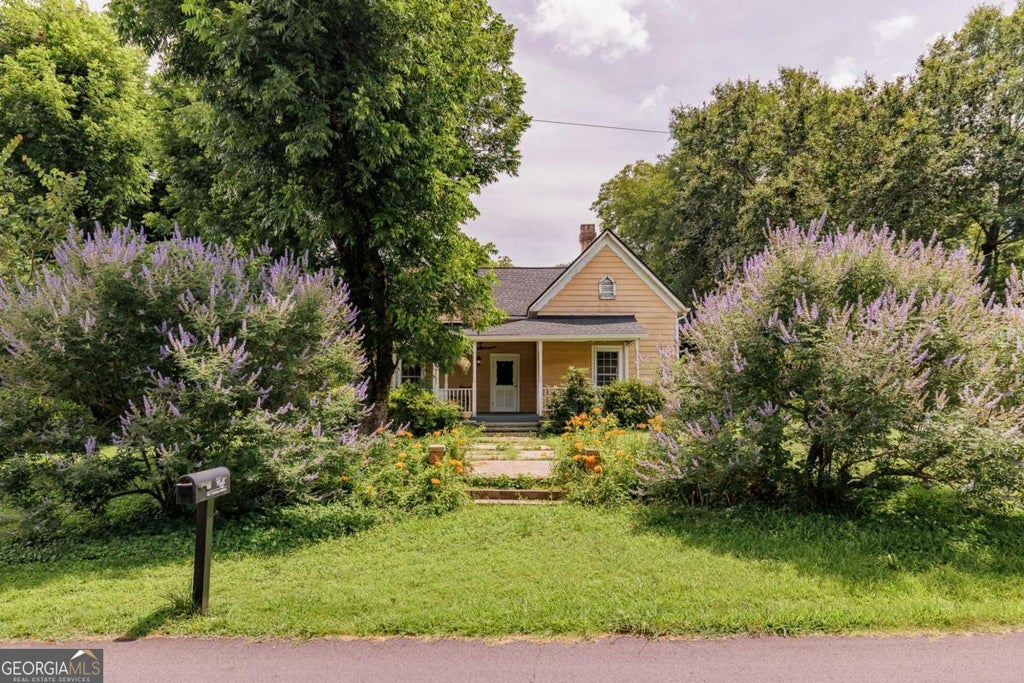 Photo of 48 Georgia Avenue, Comer, GA 30629 (MLS # 10791371)