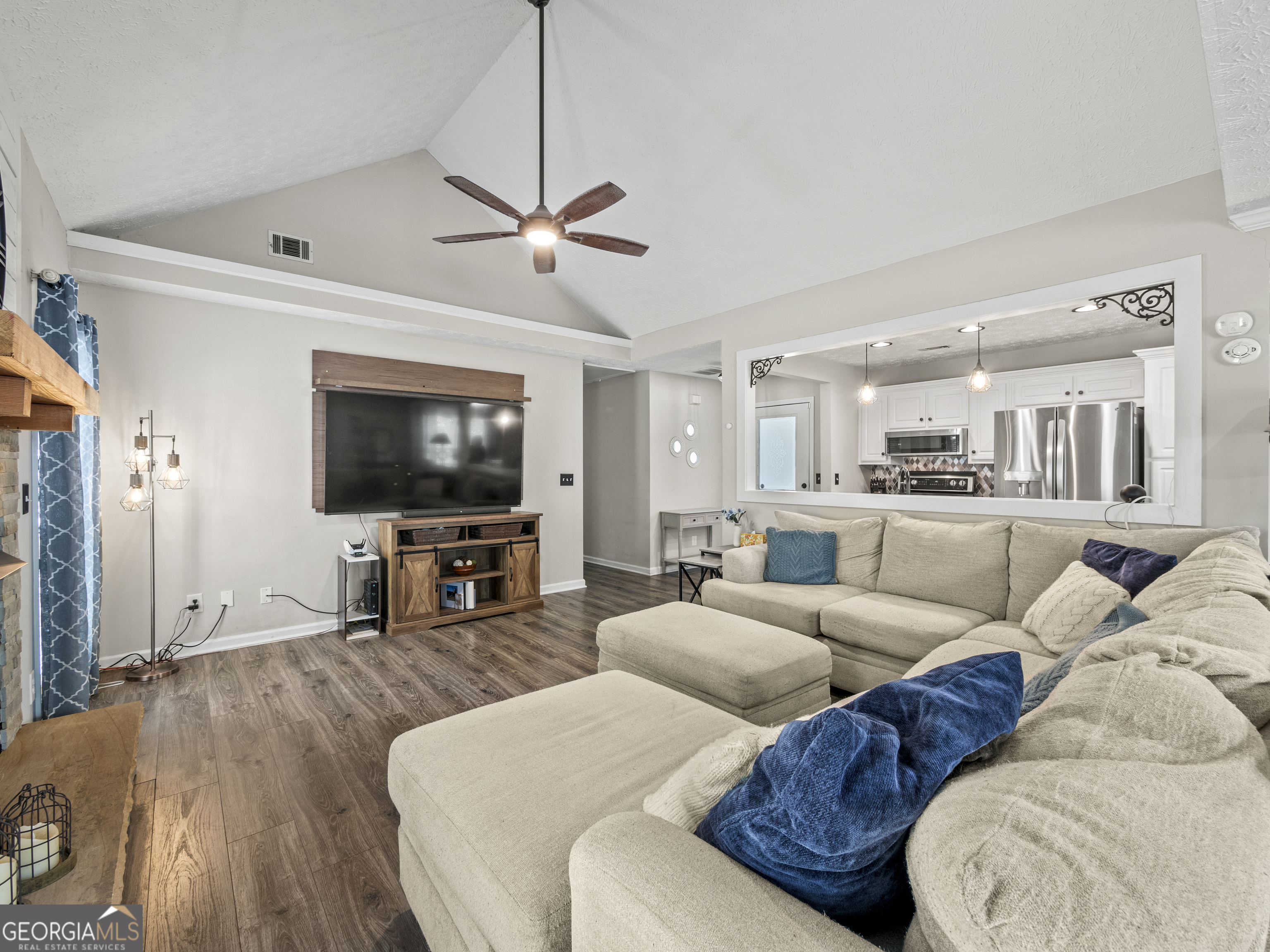 6255 Buttonwood CT