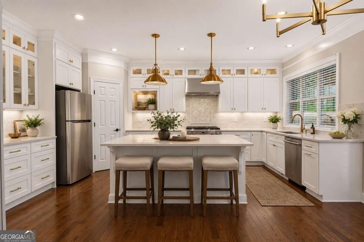 2093 Wrights Mill CIR NE