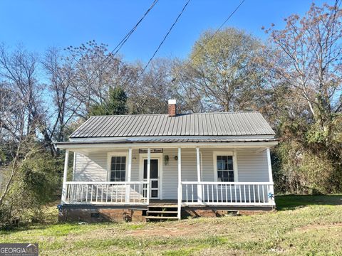 Photo of 1302 Murphy Avenue, Lagrange, GA 30240 (MLS # 10657739)