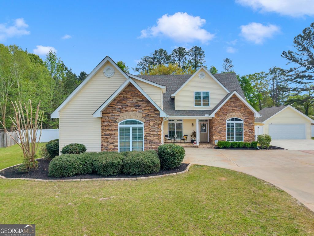 Photo of 208 Hedge Row, Dublin, GA 31021 (MLS # 10724800)