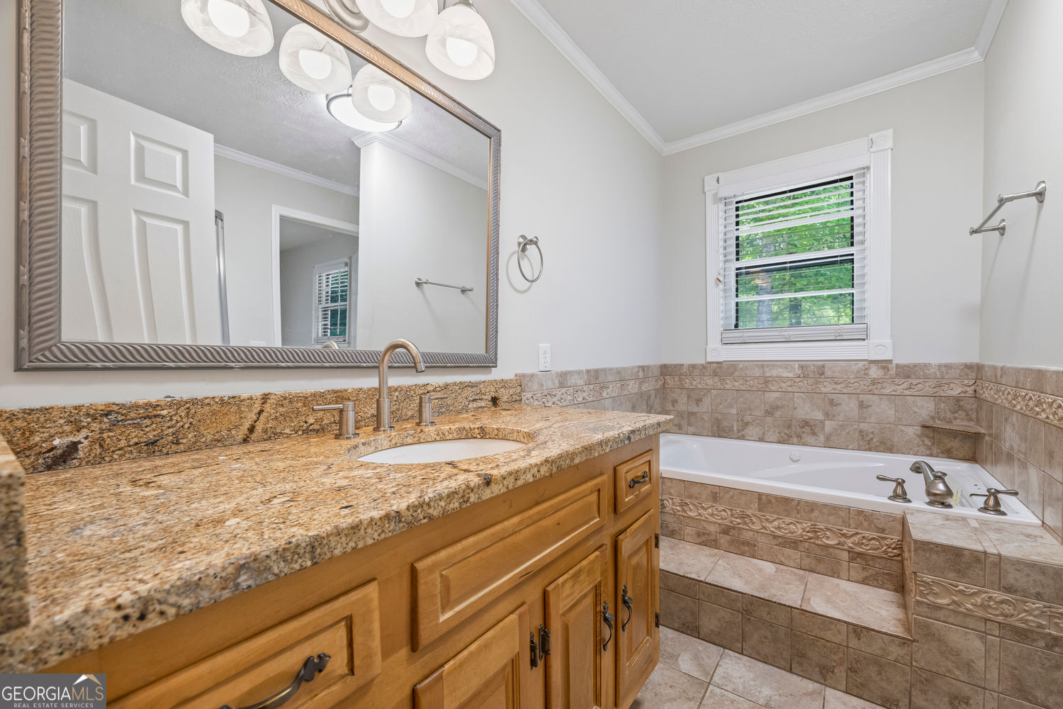 Toccoa, Georgia 30577, United States, 3 Bedrooms Bedrooms, ,2 BathroomsBathrooms,Residential,Active,205398