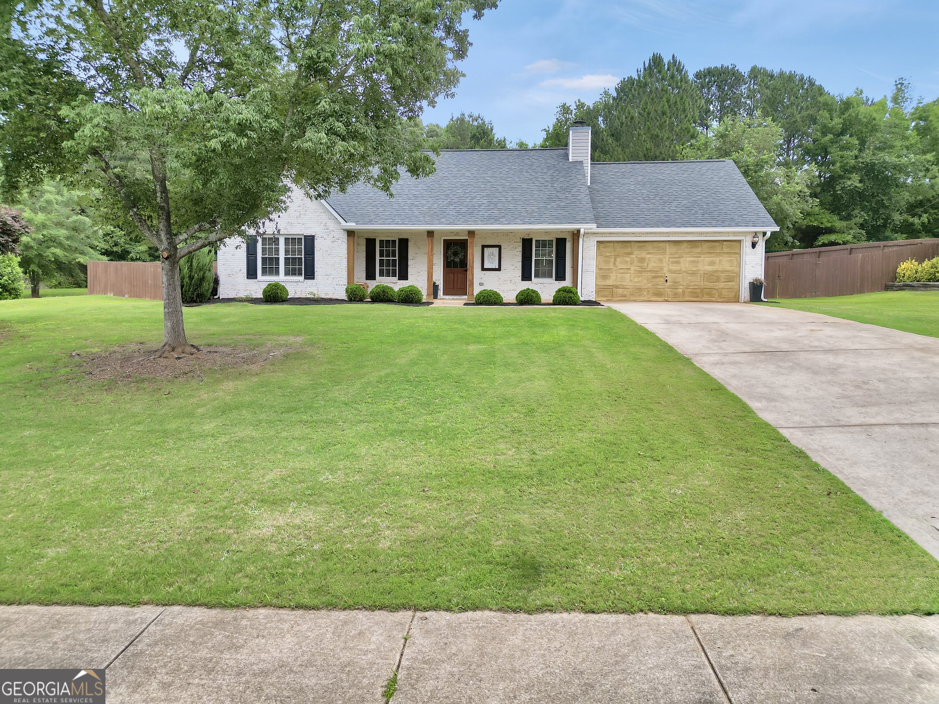 156 Meadow View DR